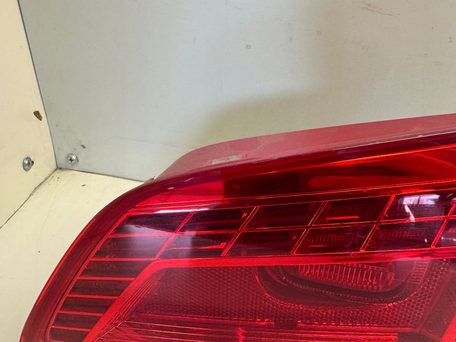 vw passat b7 kombi lampa prawy tył w klapę led