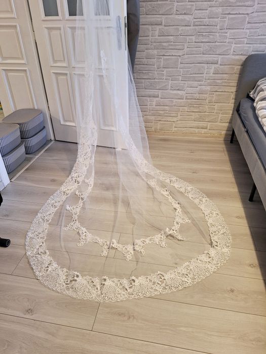 Sprzedam Welon ślubny 3m