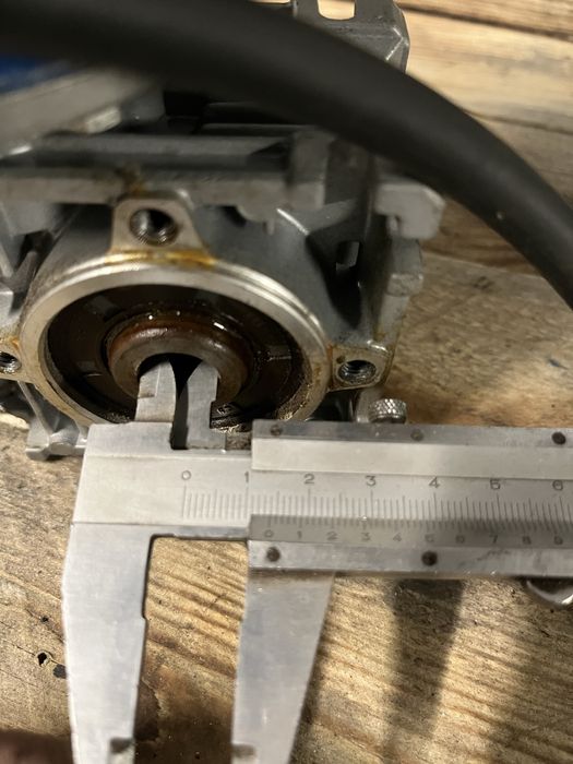 Motoreduktor silnik 3-fazowy