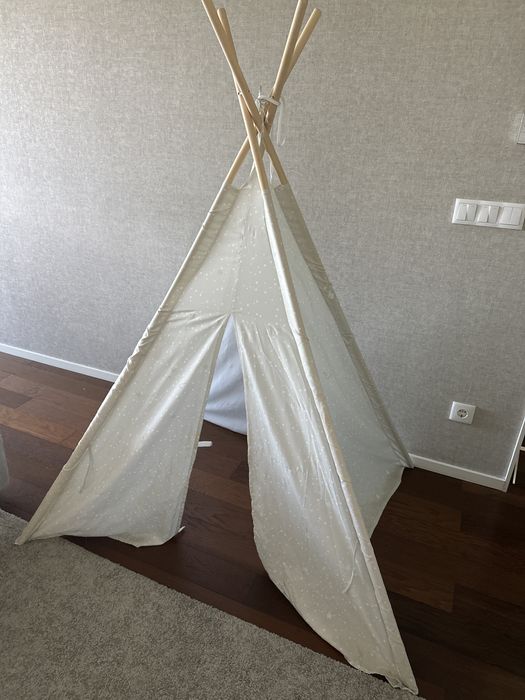 Tenda Criança com estrelas florescentes