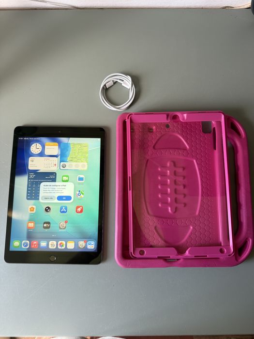 Apple iPad 10.2” 9a Geraçao 2021 com capa para criancas