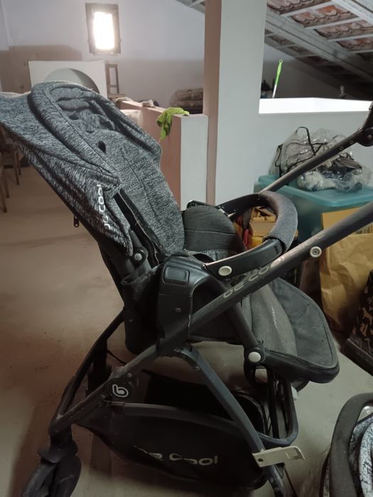 Carrinho bebé/criança usado