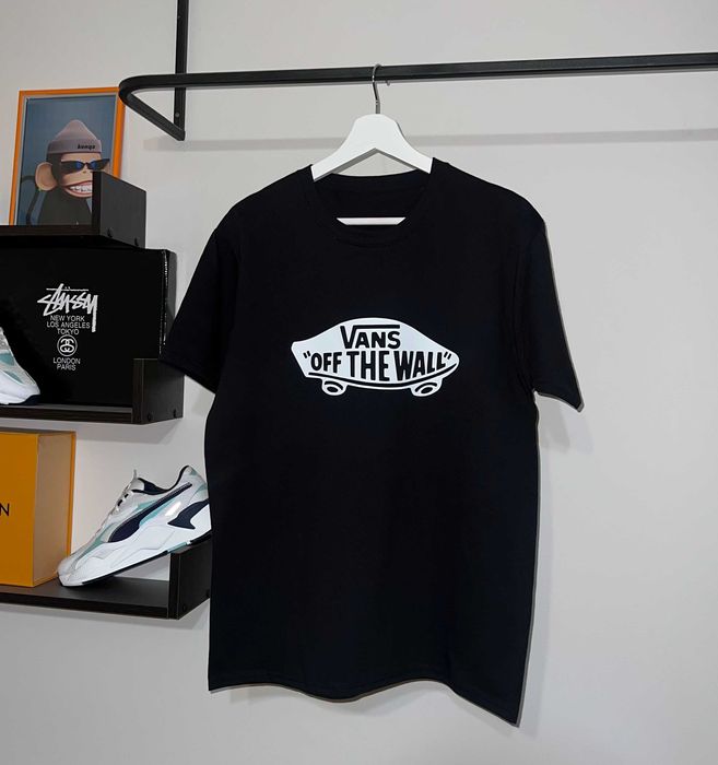 Футболка Vans (чорного кольору)