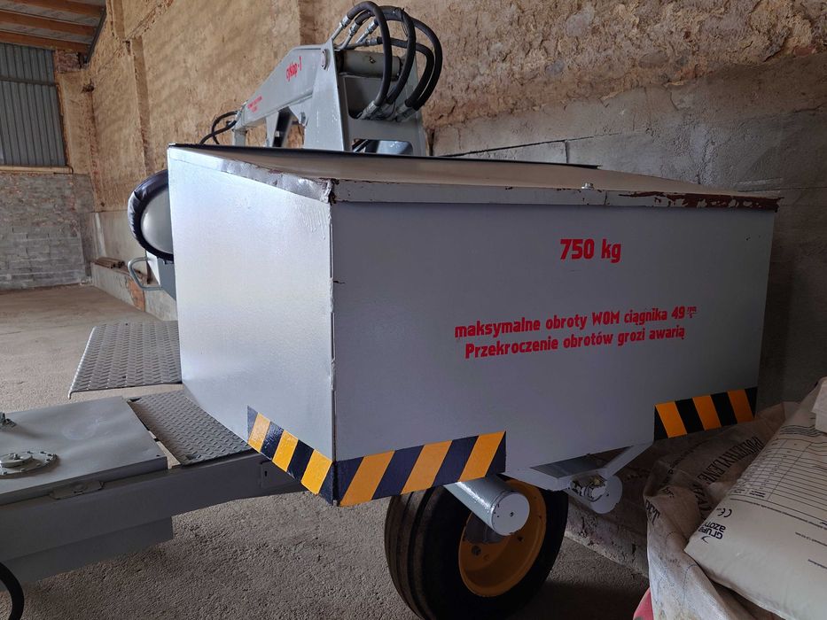 Ładowacz Cyklop t214