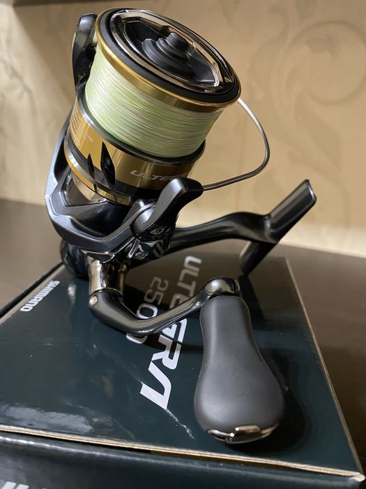 Продам котушку Shimano Ultegra FD 2500