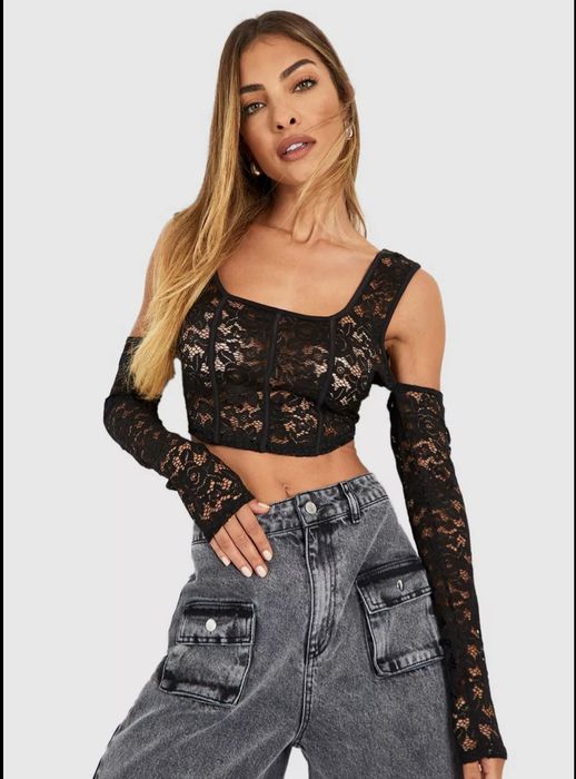 Жіночі блузки різні