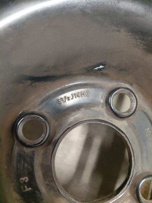 Felgi stalowe z oponami 185/70 R14  2 sztuki
