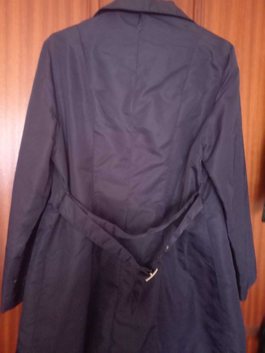 Gabardina azul escura