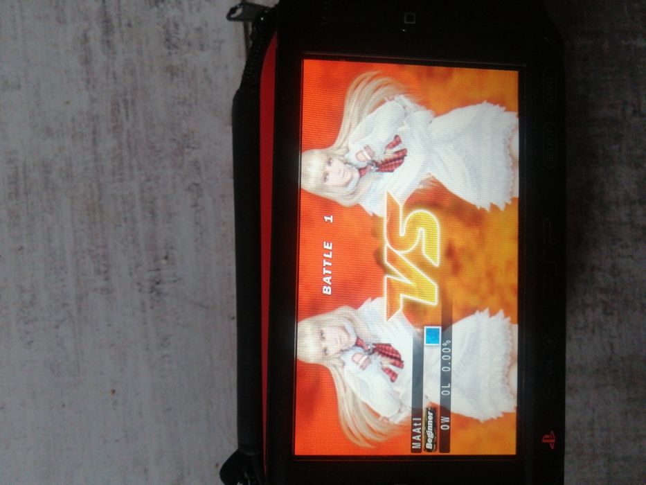 PSP Street 1004 wraz z grami.