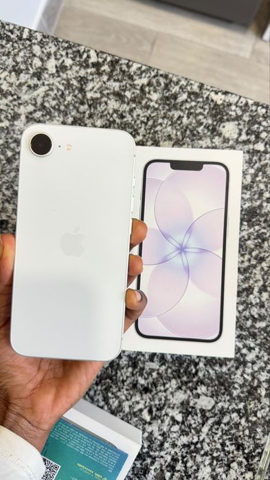 Iphone 17e 256 giga batéria 100%