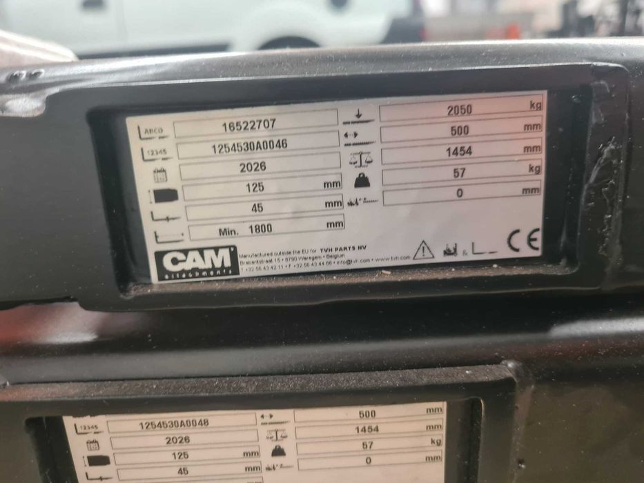 Empilhador Marca Caterpillar 1500kg 4mt altura diesel