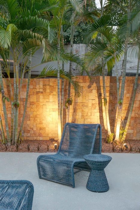 Revestimento em pedra amarela