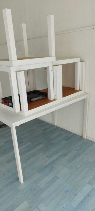 Moveis, estantes, prateleiras, balcão, expositores, vitrines , etc.