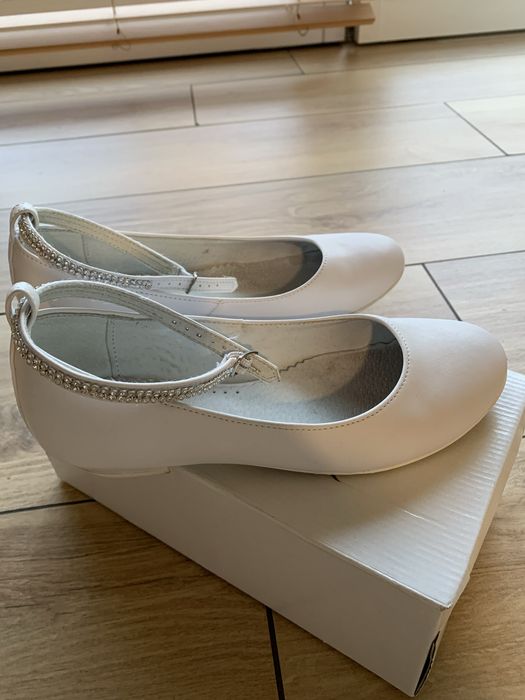 Buty komunijne dla dziewczynki