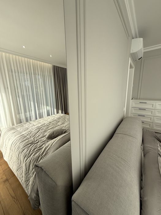 Продаж сучасного котеджу Зубра