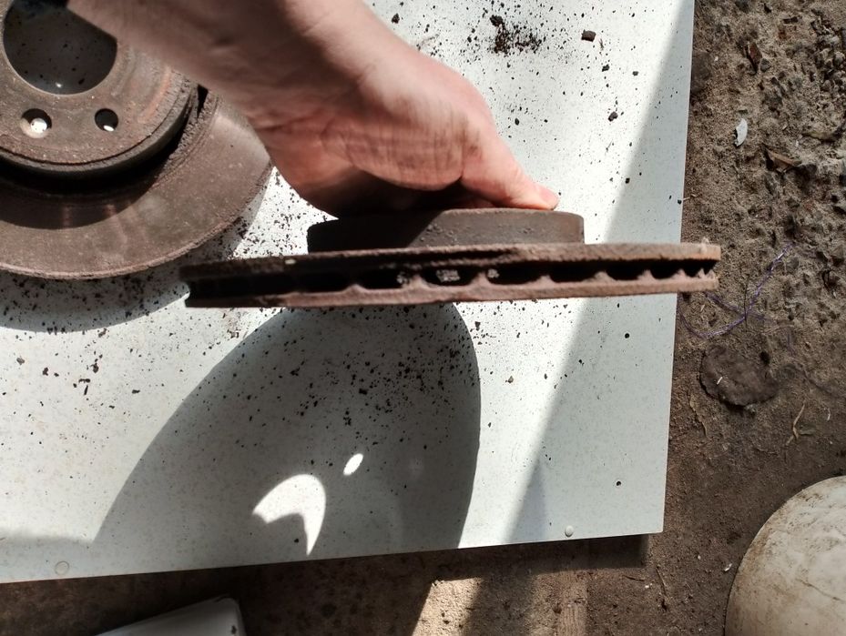 Гальмівні диски передні Renault Scenik 2