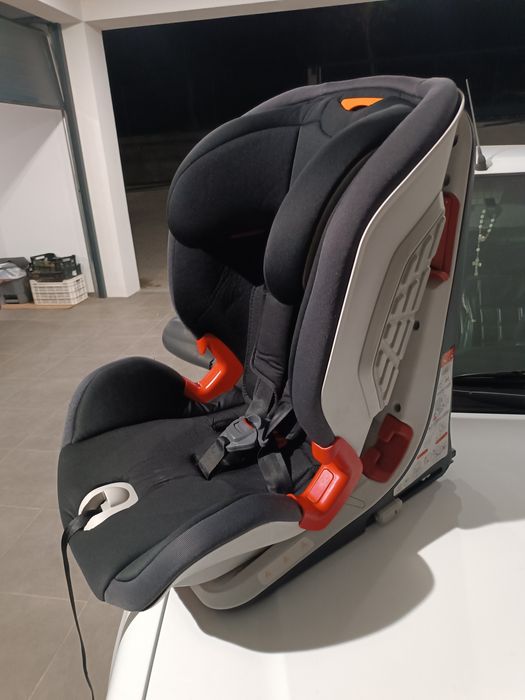 Cadeira Chicco bem estimada.