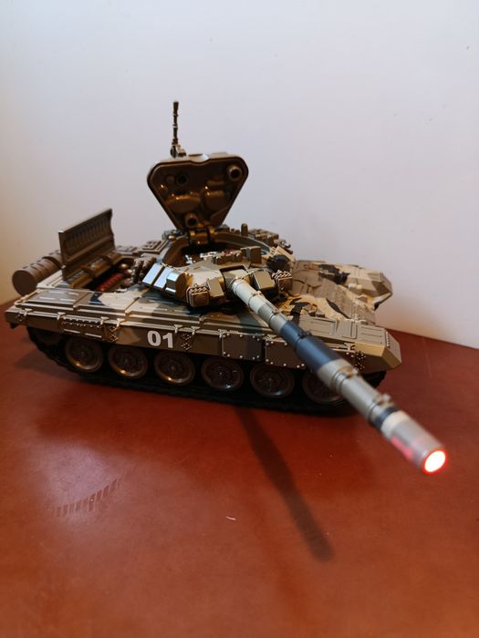 Танк Т-90 модель , металл