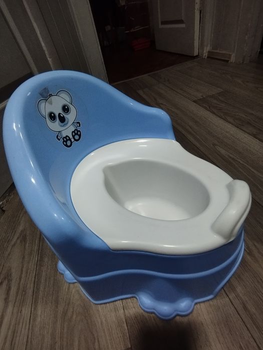 Продам детский горшок