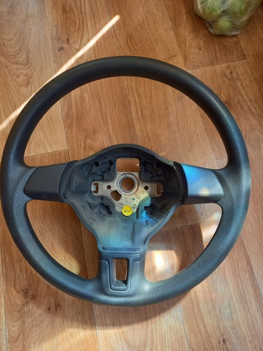 Продам кермо VW Golf 6