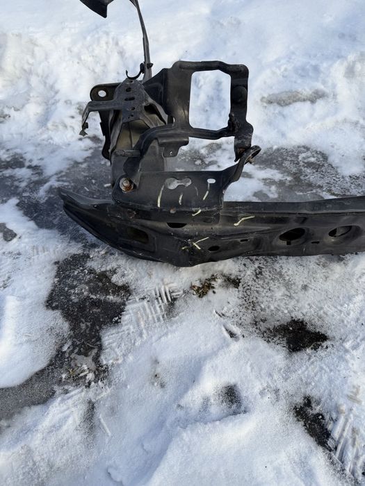 Підсилювач переднього бампера Lincoln MKC 17-19