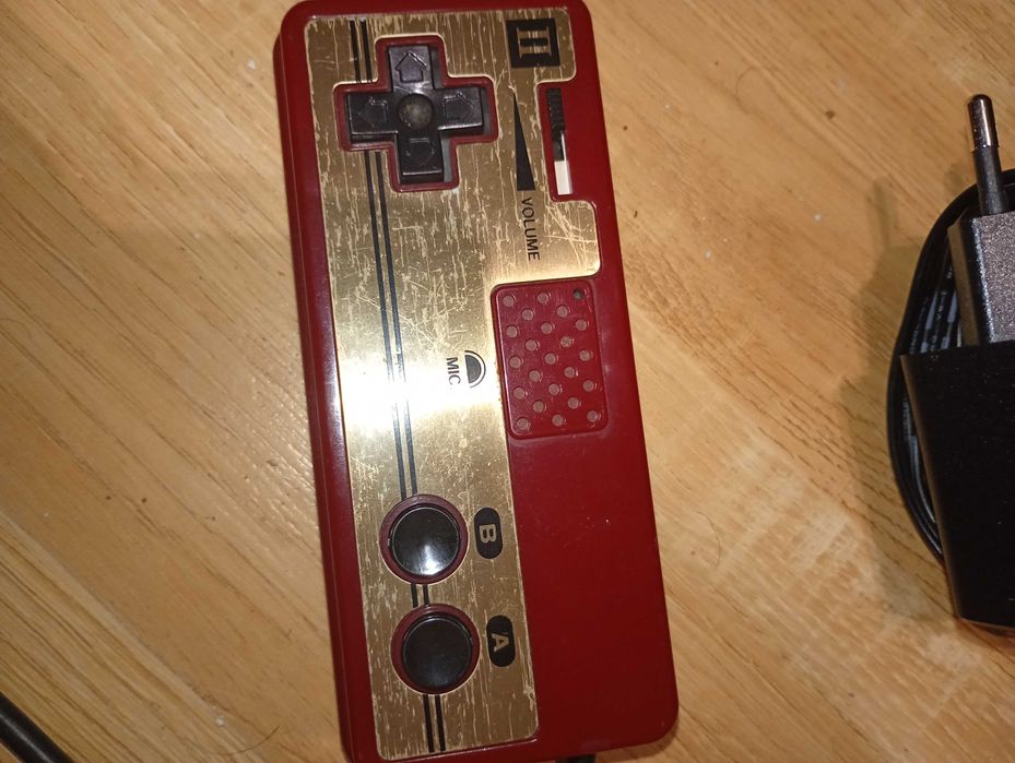 Konsola Nintendo Famicom z procesorem UMC + AV mod
