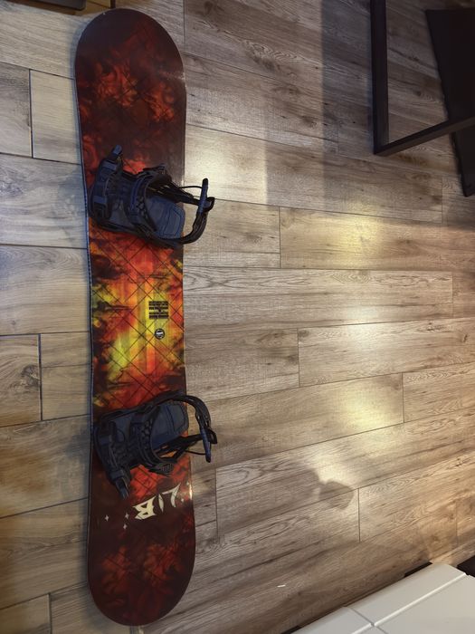 Deska Lib Tech Banana 154 + wiazania Nidecker Flow  GNU BURTON CAPITA