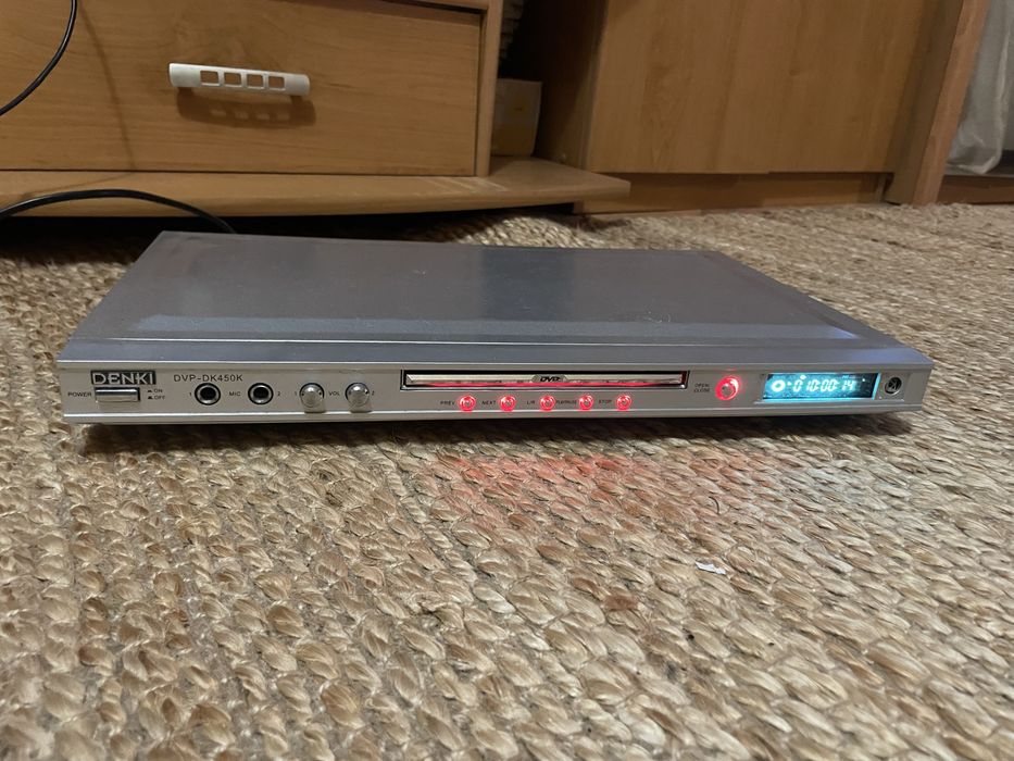 Продам DVD player Denki