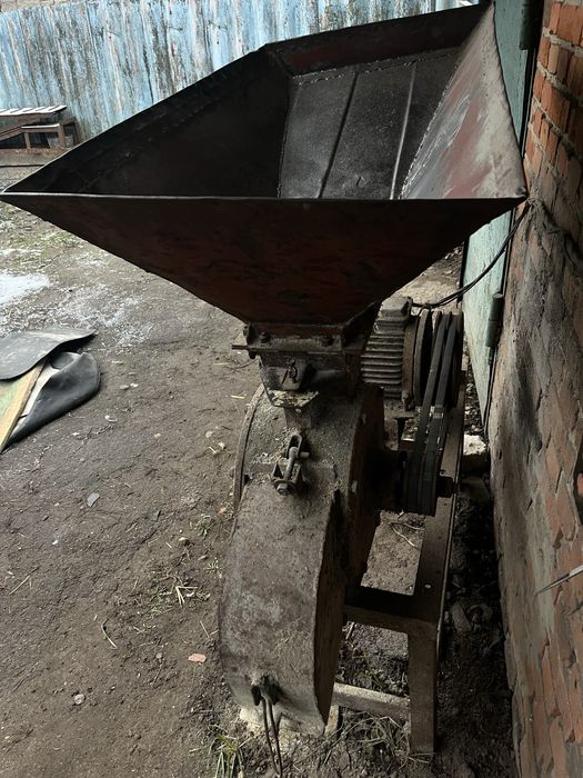 Продам трьохфазний млин