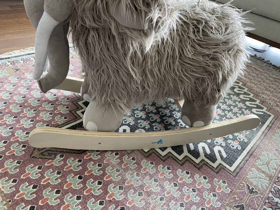 Cavalo / baloiço mamute labebe
