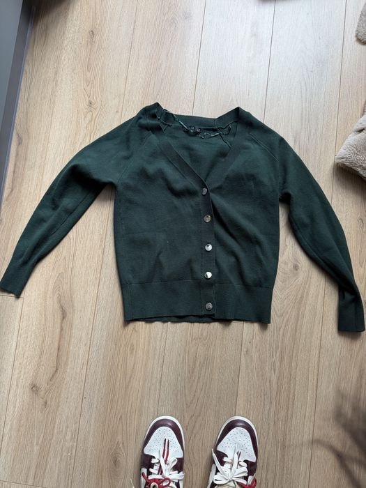 Кофта mohito в стані нової на гудзиках
