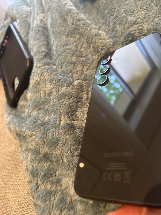 Telemóvel semi novo