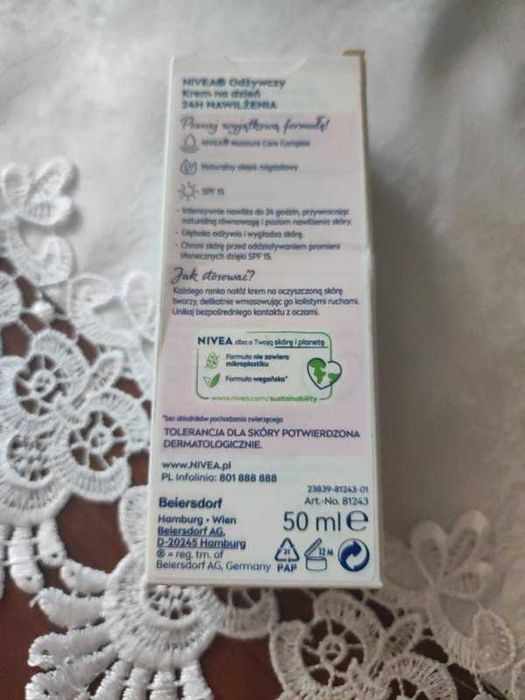 Odżywczy krem na dzień Nivea