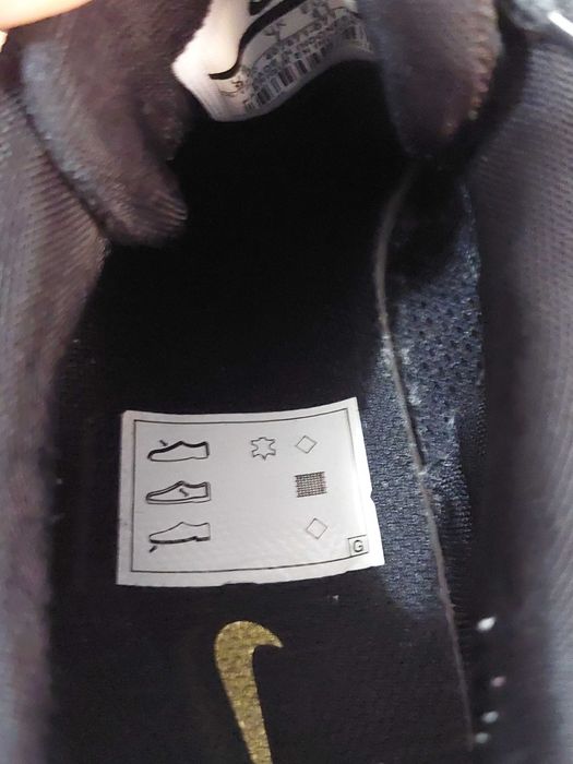 Sapatilhas / Ténis Nike N° 41 Nike preto com dourado Masculino