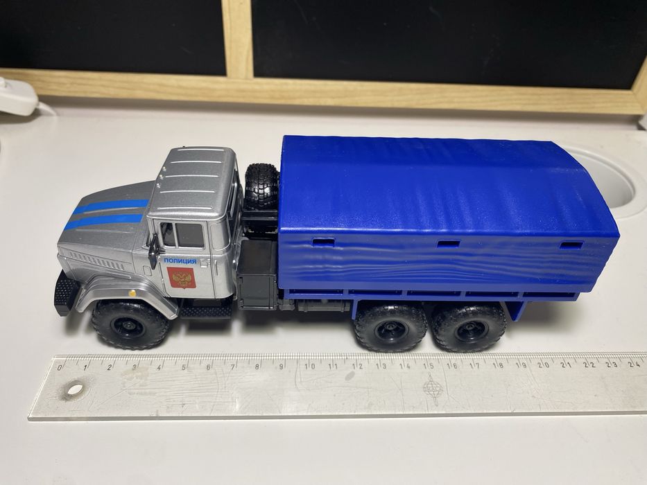 KRAZ 6510 Policja skala 1:43 Rosja