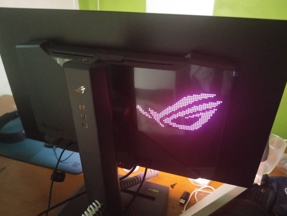 Monitor ASUS Oled 240HZ
