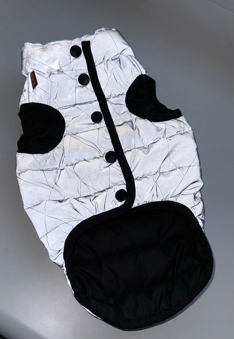 Продаю жилетку світловідбивну для собак WauDog