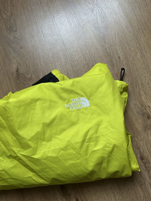 The north face вітровка