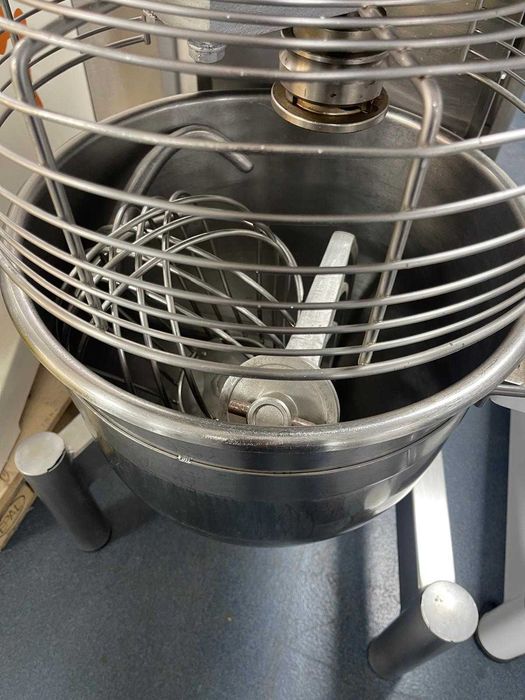 batedeira sigma 60 litros italiana com garantia