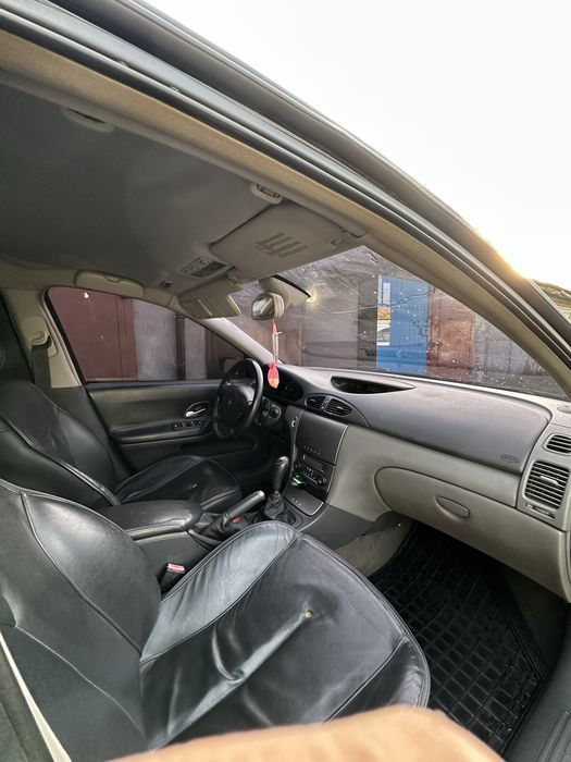 Renault Laguna 2 2.0 Газ/бенз автомат