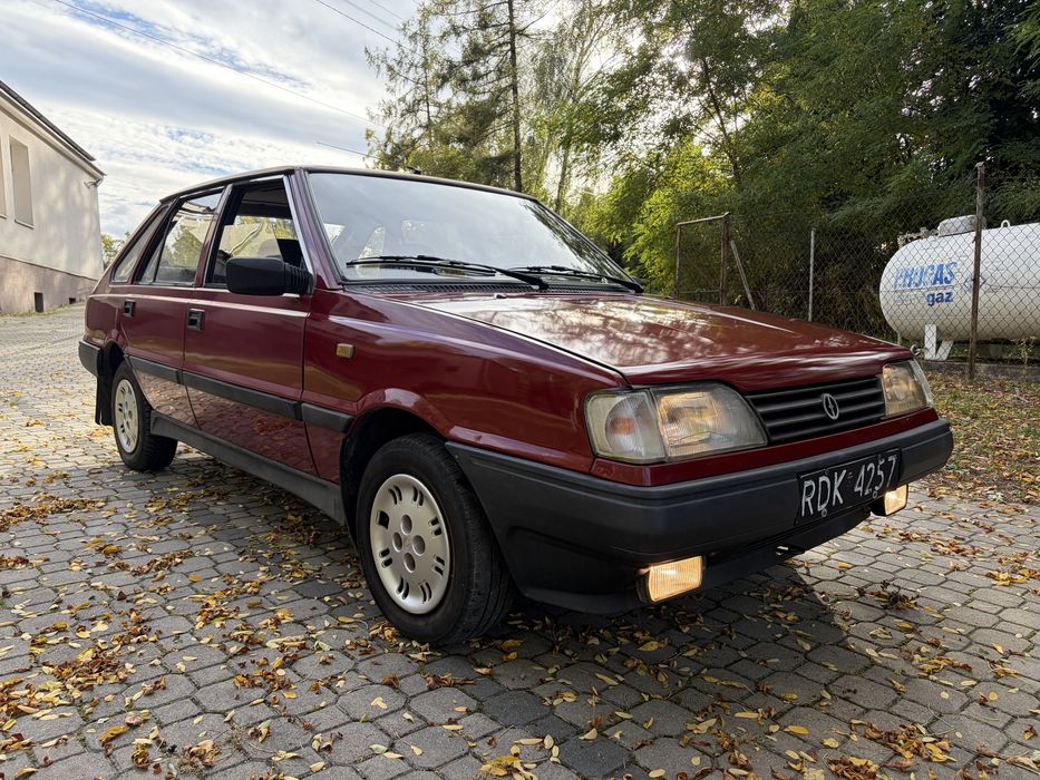 Polonez Caro