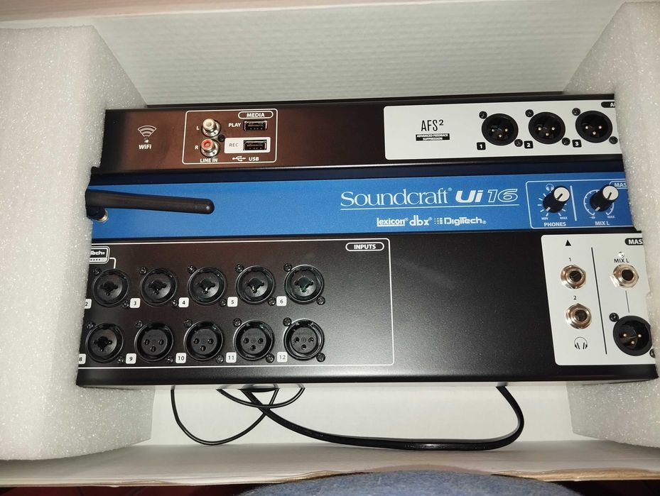 Soundcraft UI16 Digital Mixer rigorosamente como nova