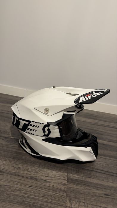 Kask Airoh xl polecam