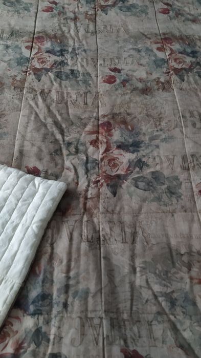 продам одеяло ,плед, постельное.