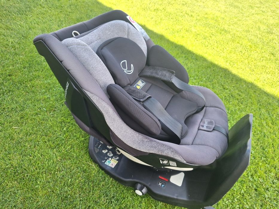 Fotelik Jane ikonic obrotowy