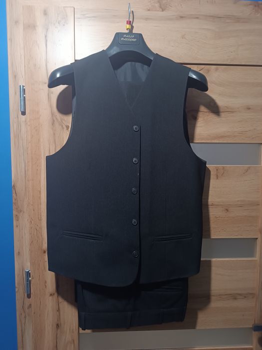 Oddam garnitur rozm M