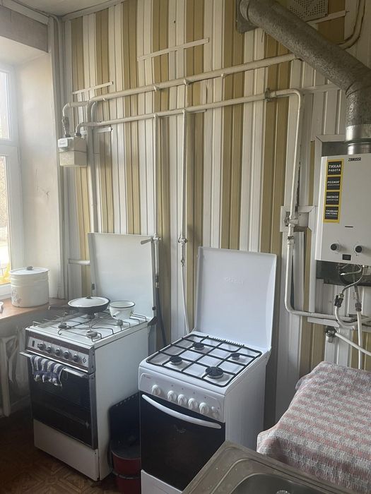 В продаже 2 комнаты + гараж. Ул. Фабричная.