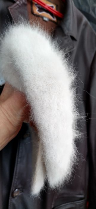 Продам берет из ангоры.