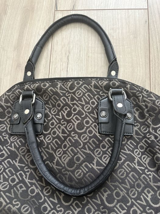 Жіноча сумка Calvin Klein