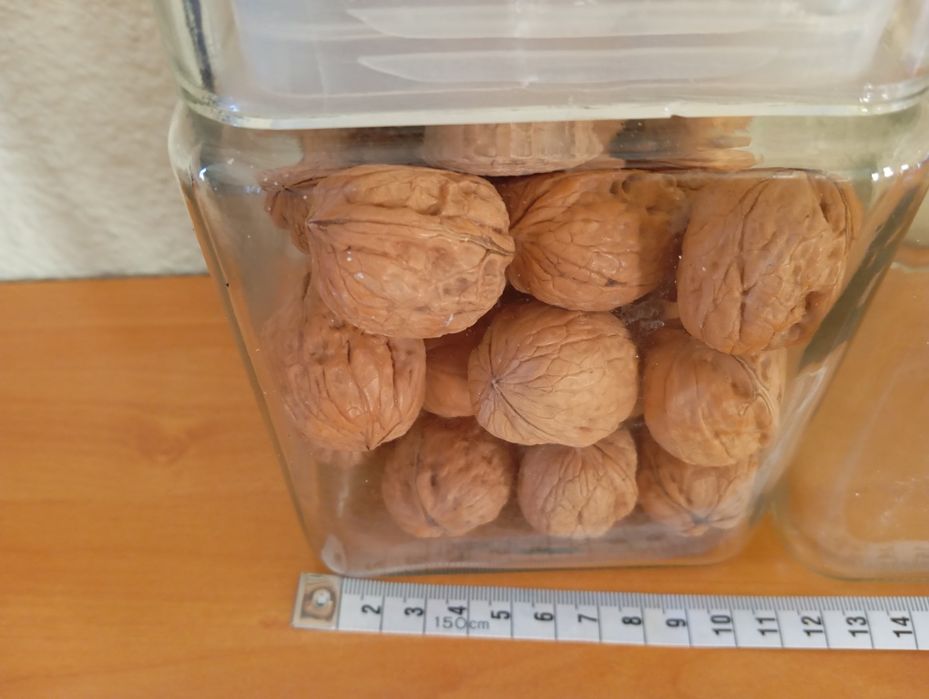 2 Thick-Glass Jars489543535638630404